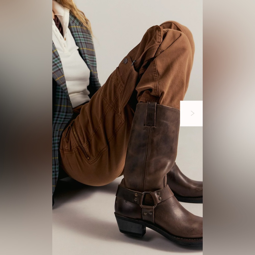 Frye women’s Wyatt Harness Boot - 8